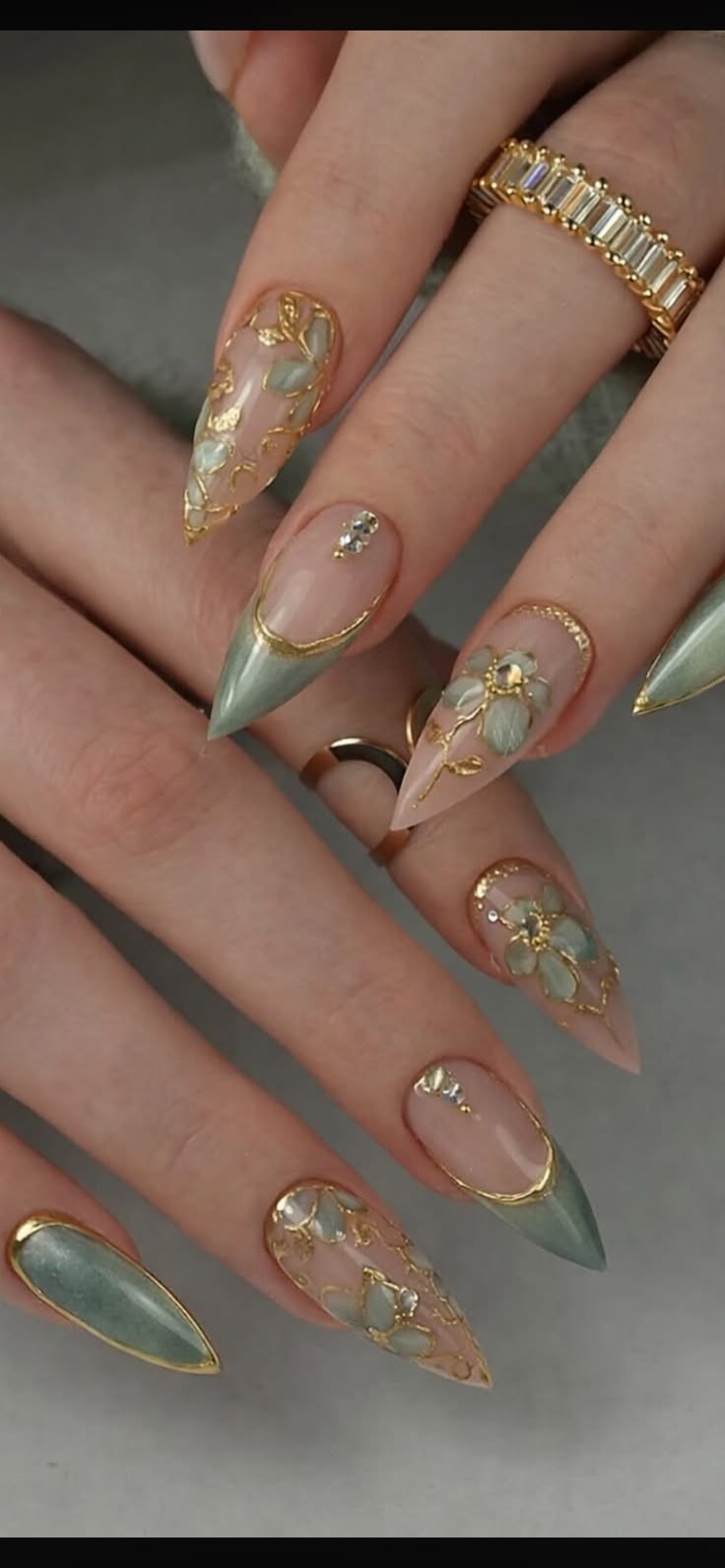 Fun Nails Beauty Model