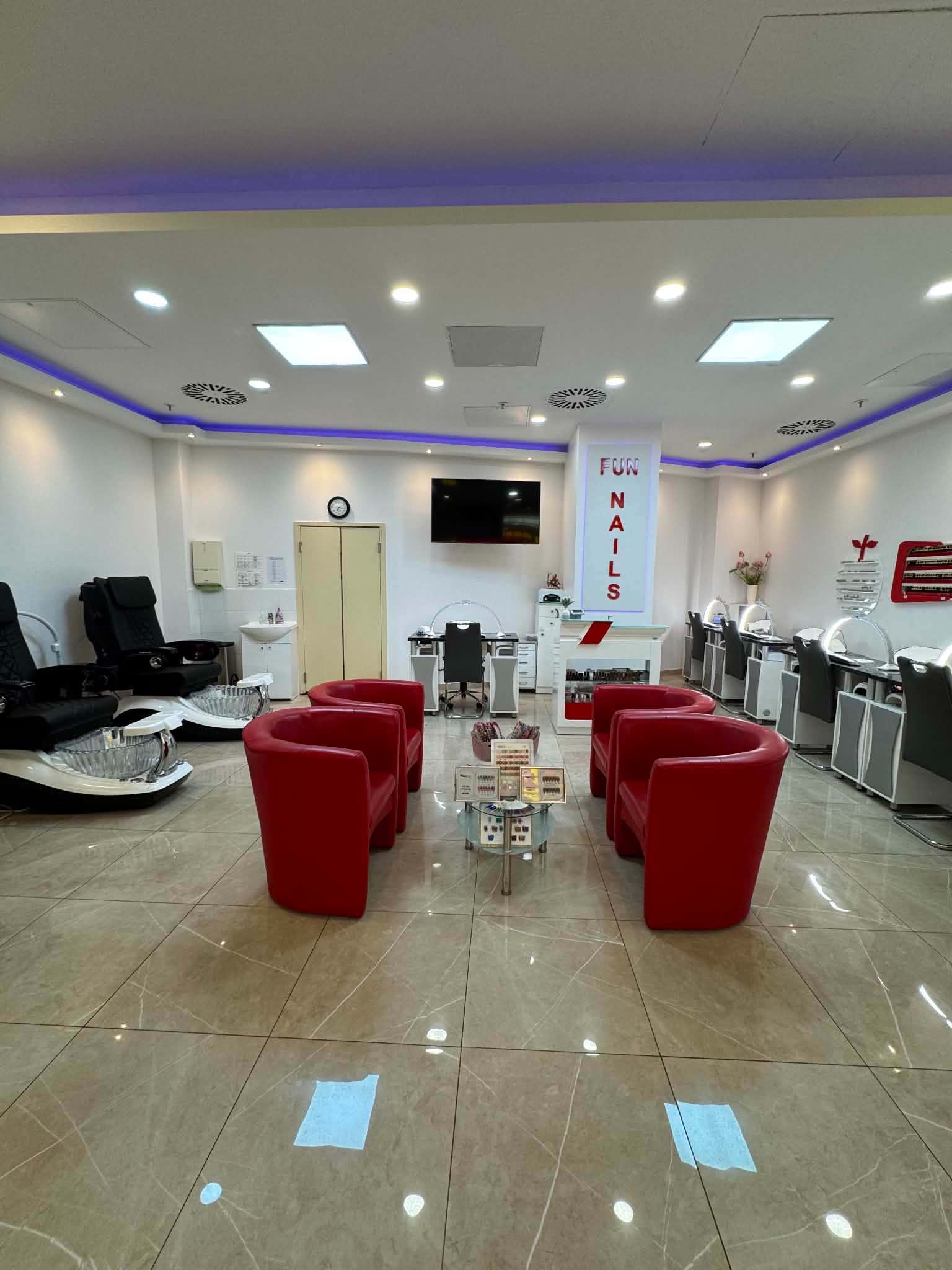Innenbereich des Fun Nails Studios